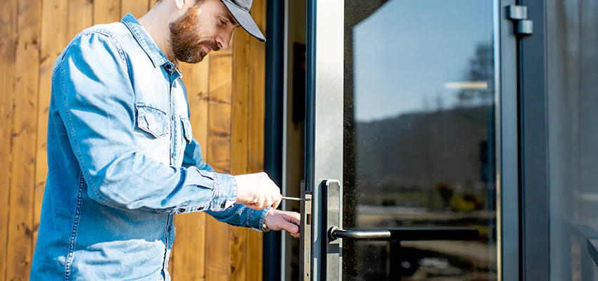 Frameless Glass Storefront Door Locks Replacement in Delano, CA